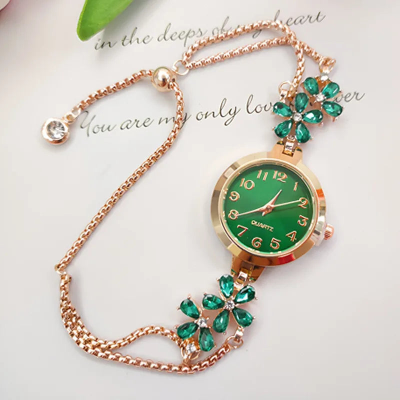 Ladies Watch, Niche Fashion Flower Diamond Pull-Up Bracelet Watch